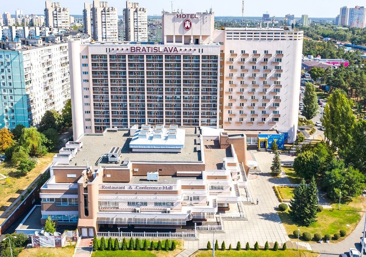 Отель Братислава Киев Экстерьер фото